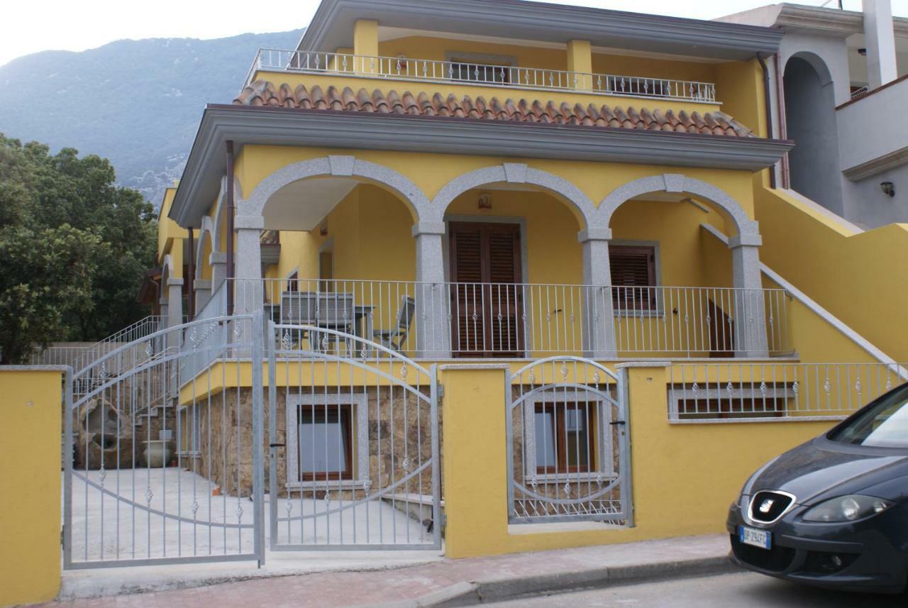 casa mariolu 2 Apartment Cala Gonone Exterior foto