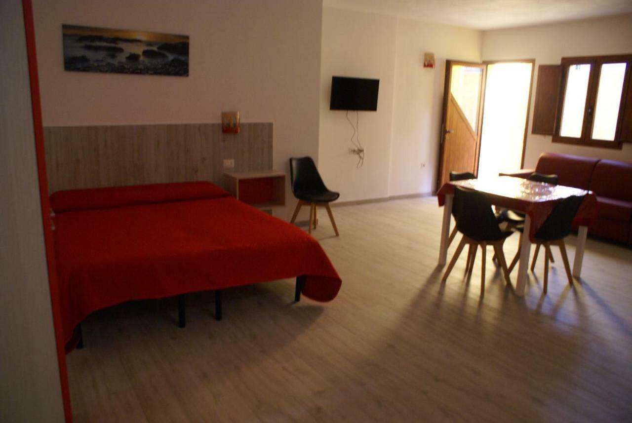 casa mariolu 2 Apartment Cala Gonone Exterior foto